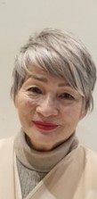 女性